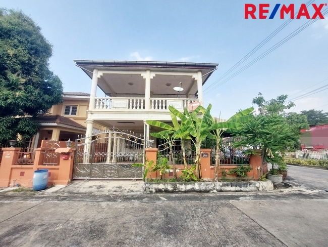 For SaleHousePhutthamonthon, Salaya : For sale: 2-storey detached house, Nisachon Village, Charan 13, Soi Bang Waek 79, corner house