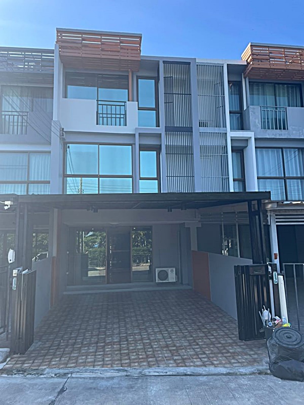 For SaleTownhouseMin Buri, Romklao : Townhouse for sale, Khlong Sam Wa, Suea Khlong Nueng Road