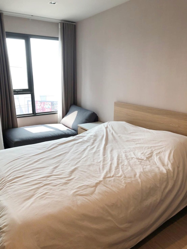 For RentCondoLadprao, Central Ladprao : Life Ladprao, next to BTS Ha Yaek Lat Phrao, high floor, corner room