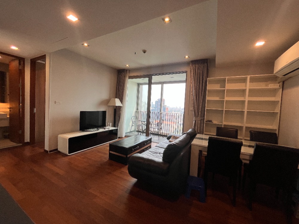 For SaleCondoSukhumvit, Asoke, Thonglor : Hot!! Ashton Morph 38, large size, 2 bedrooms, good condition, high floor, pet friendly Near BTS Thonglor (Sukhumvit 38) High-quality condo The flagship from Ananda Development