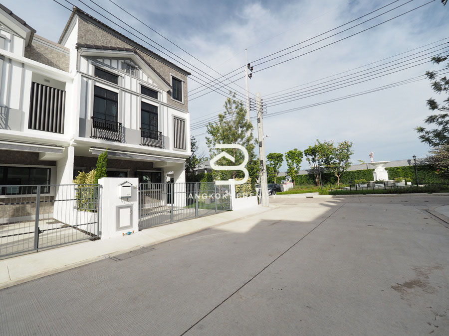 ให้เช่าทาวน์เฮ้าส์/ทาวน์โฮมบางนา แบริ่ง ลาซาล : Indy 5 Bangna Km.7 for rent