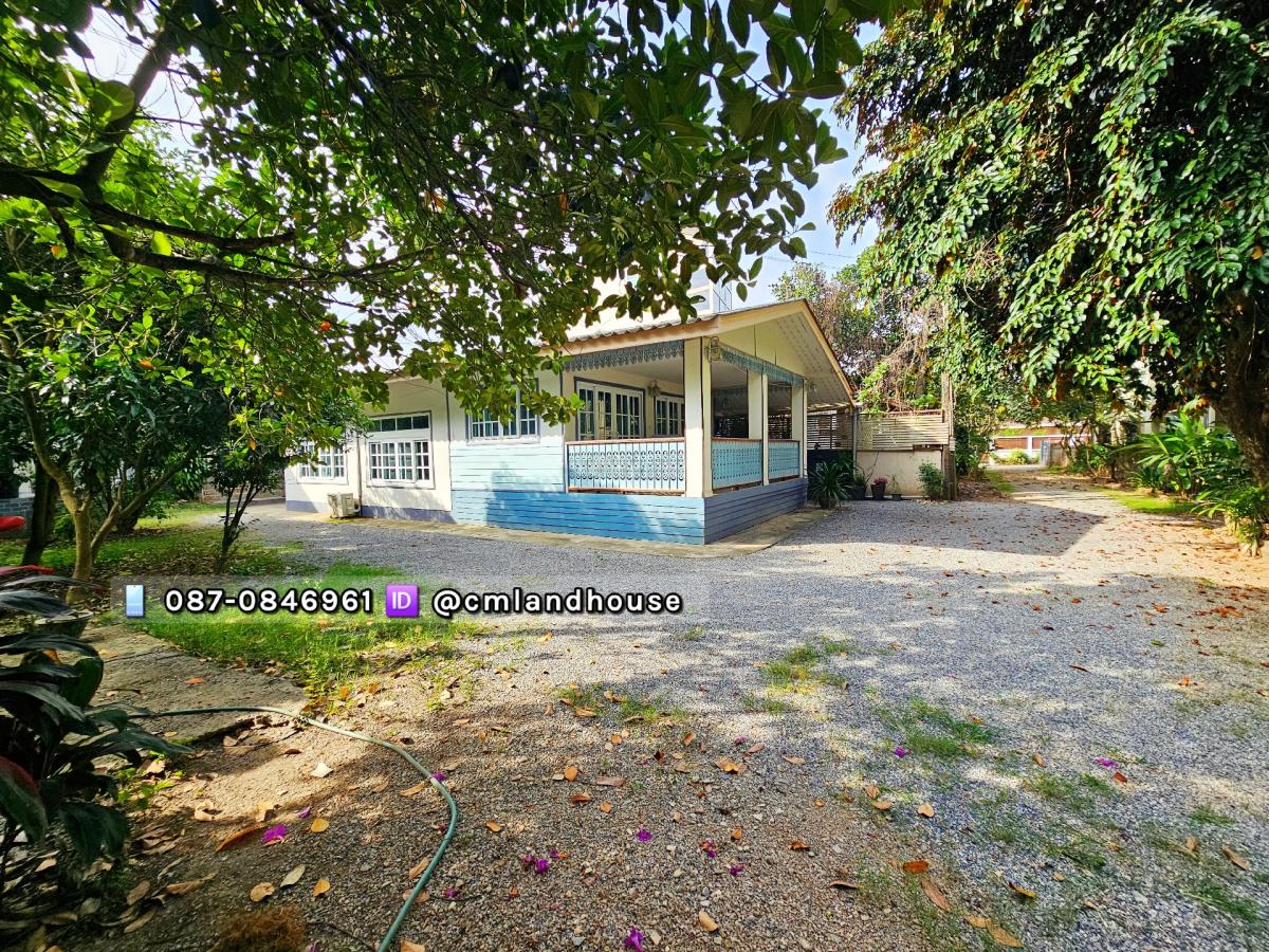 For SaleHouseChiang Mai : Land for sale, Muang District, 337 sq.w., plus 2 houses!! Opposite Central Airport, 2 km from the airport, near the moat, near Mahidol Road, can make a pool villa, airbnb