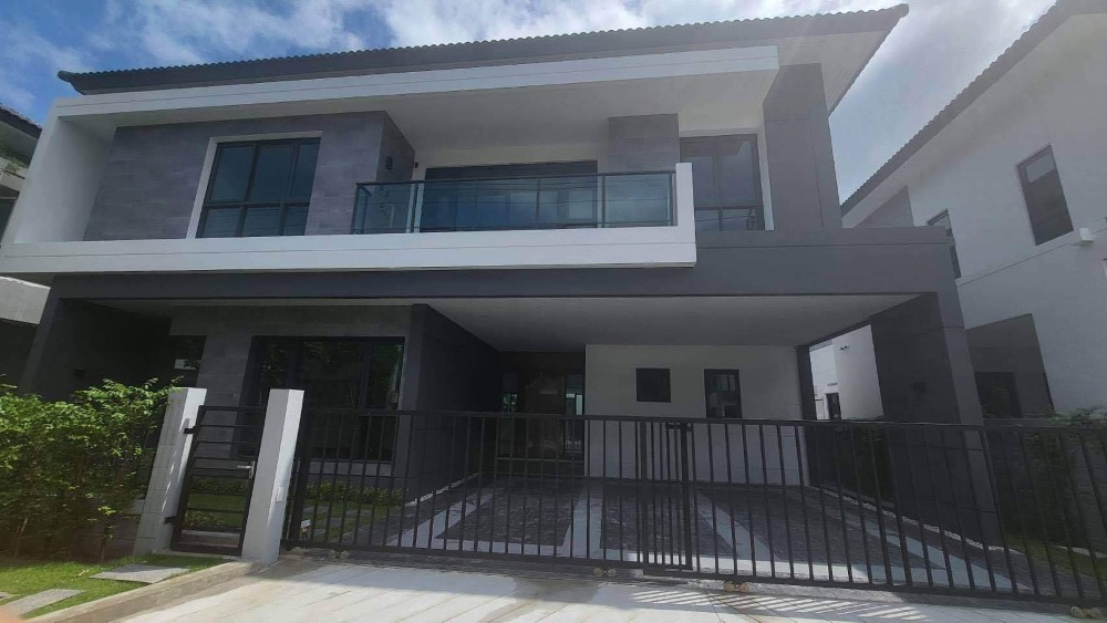 For RentHouseBangna, Bearing, Lasalle : ● Modern Style ● Single house 2 storey 4 beds 2 parking | 70.00 sq.w. 313.00 sq.m. | near Muang Kaew Golf Course 6 mins, IKEA Bangna 9 mins, Mega Bangna 9 mins