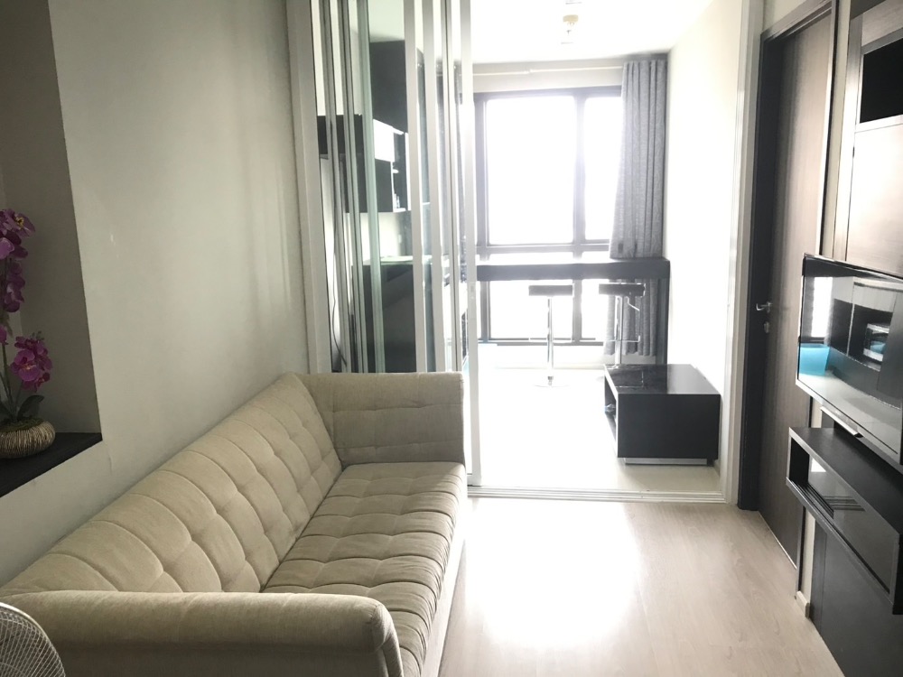 For SaleCondoOnnut, Udomsuk : Very good condition room, selling at a very good price!! 1 bedroom, 1 bathroom, 35 sq m, high floor, beautiful room condition