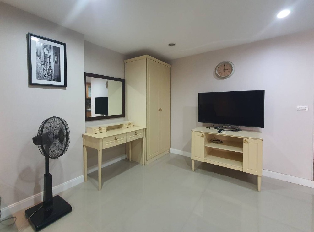 For RentCondoSukhumvit, Asoke, Thonglor : The Prime Suite / 35 sq m. 2nd floor *