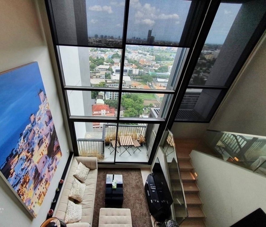 ขายคอนโดอ่อนนุช อุดมสุข : ห้อง Duplex ราคาดีมาก! ชั้นสูง วิวสวย ห้องสภาพดี