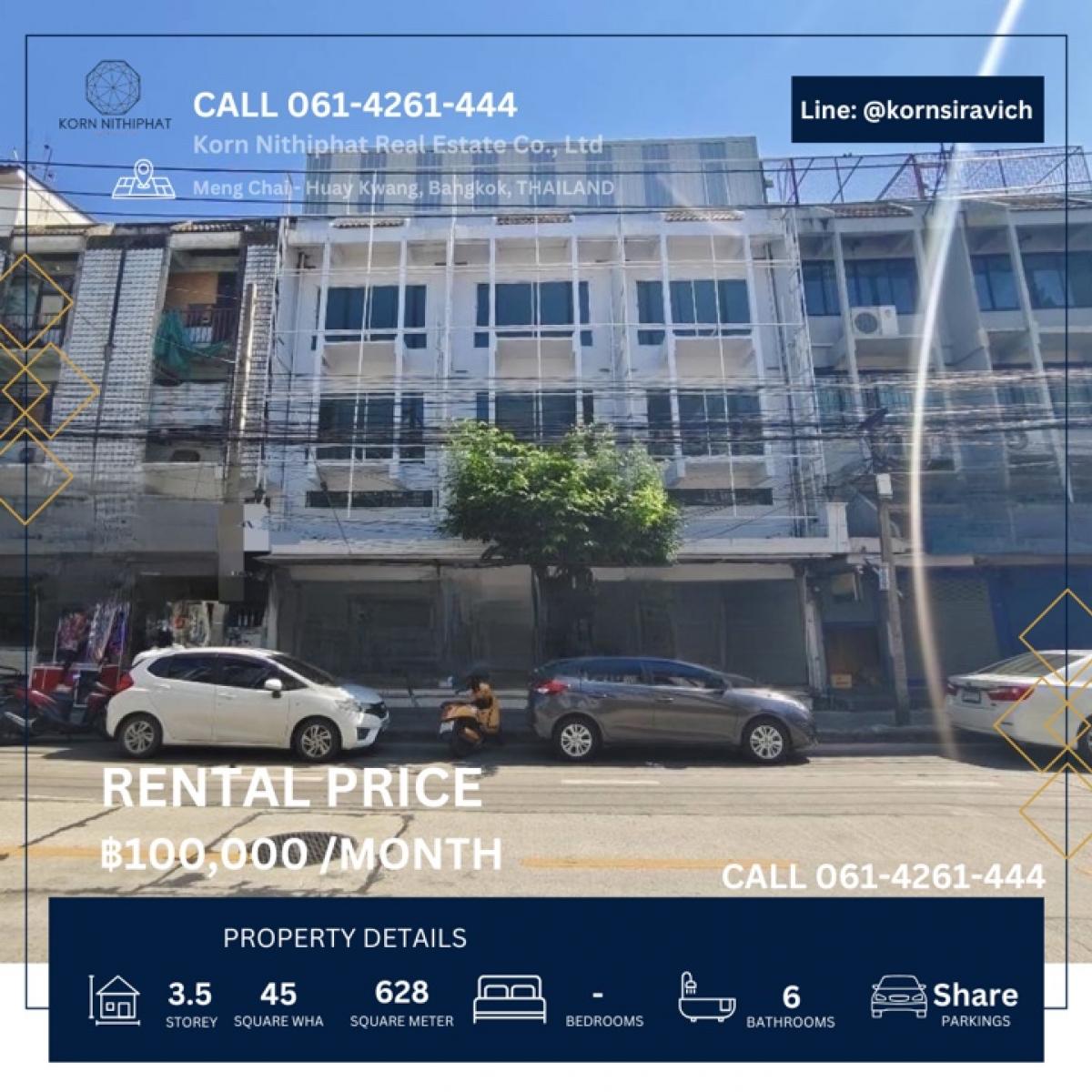 For RentShophouseRatchadapisek, Huaikwang, Suttisan : For rent: Commercial building, 3 shophouses, on the main road, location: Meng Jai - Huai Khwang, Bangkok. Parking available on the side of the road, even-odd days, for business.