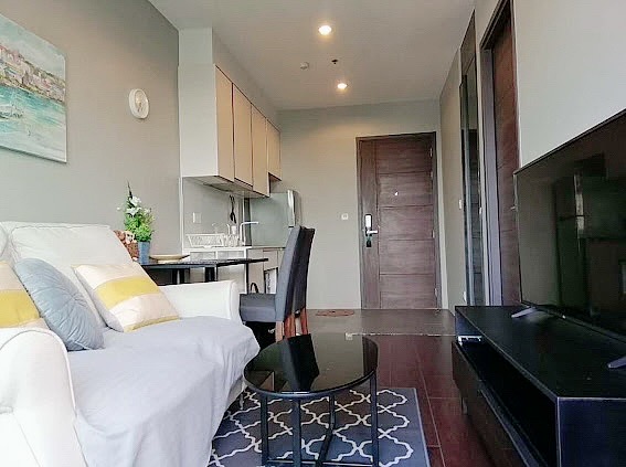 For RentCondoSukhumvit, Asoke, Thonglor : Condo for rent, C Ekkamai, good price, ready to move in. Hurry, rooms go very quickly. If interested, contact to negotiate the price.