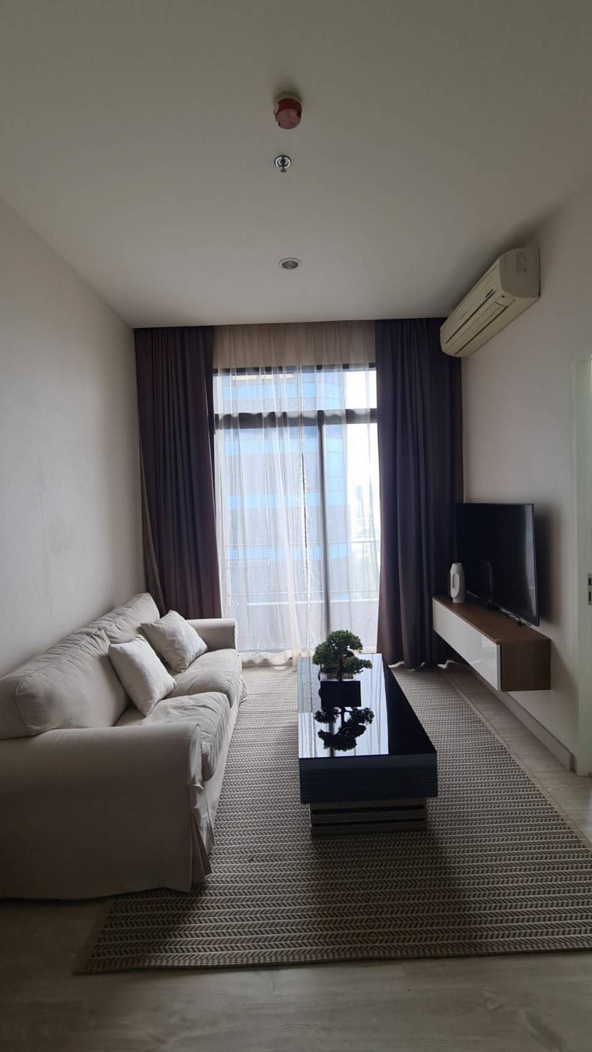 ให้เช่าคอนโดสุขุมวิท อโศก ทองหล่อ : movenpick residence eakkamai pet friendly 1  bedroom