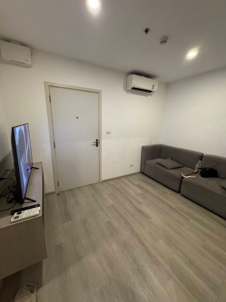 For RentCondoThaphra, Talat Phlu, Wutthakat : Condo for rent Elio Sathorn Wutthakard, new condo, fully furnished, ready to move in, close to BTS Wutthakat, only 470 meters, convenient transportation!!