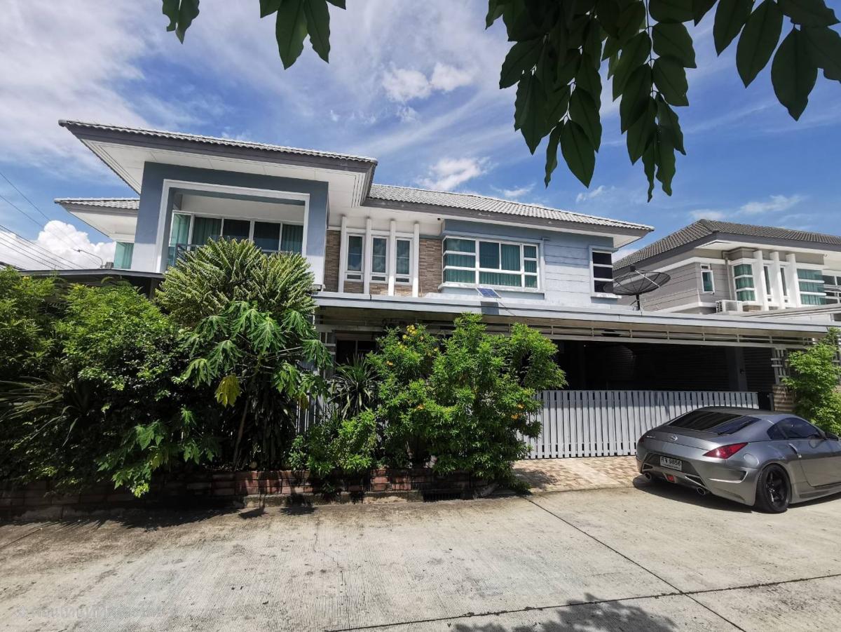 For RentHouseNawamin, Ramindra : Large 4 bedroom single house for rent near Fashion Island