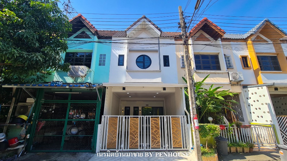 For SaleTownhouseNawamin, Ramindra : For sale: Townhouse in Ram Intra 109 area, 3 bedrooms, Saemsiri Village, Phraya Suren Road 30, ready to move in