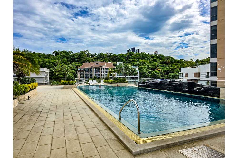 For SaleCondoPattaya, Bangsaen, Chonburi : Hyde Park Residence 1