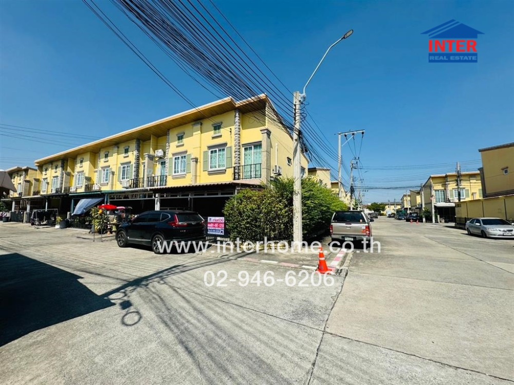 For SaleTownhouseLadkrabang, Suwannaphum Airport : 2-storey townhouse, 29.3 sq m, Golden Town Village 1, Soi On Nut 65, On Nut Road, Phatthanakan Road, Prawet District, Bangkok