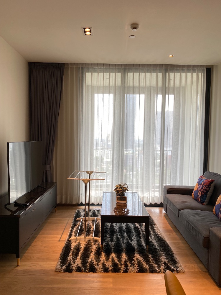 For RentCondoSukhumvit, Asoke, Thonglor : Very good price room!! 1 large bedroom, beautifully decorated, high floor, ready to rent