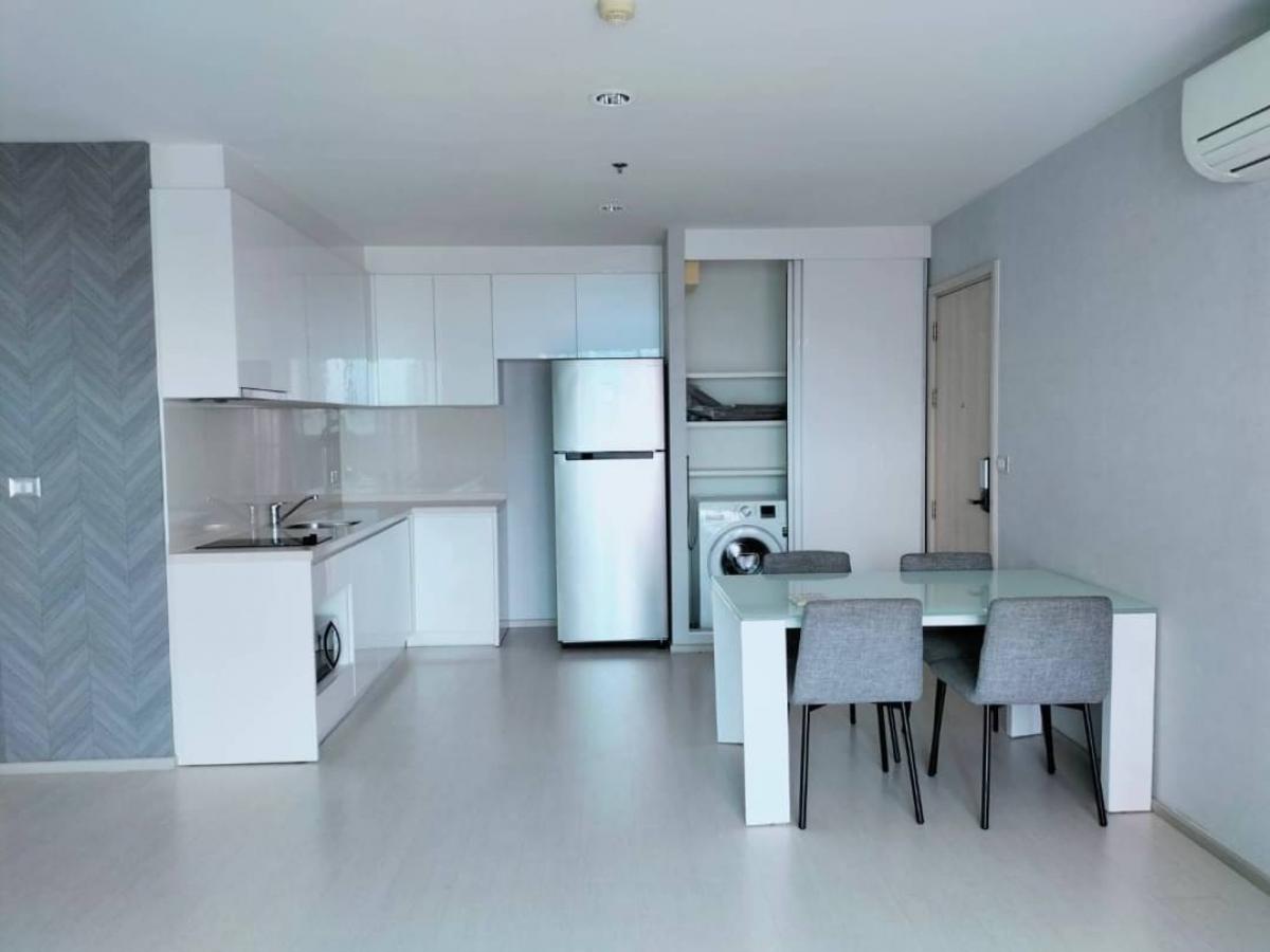 For RentCondoSukhumvit, Asoke, Thonglor : For rent Rhythm 42 BTS Ekkamai, 2 bedrooms, 2 bathrooms, 80 square meters, 15th floor, rent 40,000 baht per month, 1 year lease, please contact 063-230-9915 agent, no cows, cows are here. LINE ID su_3922 WhatsApp: +66954760193 WeChat, please scan.