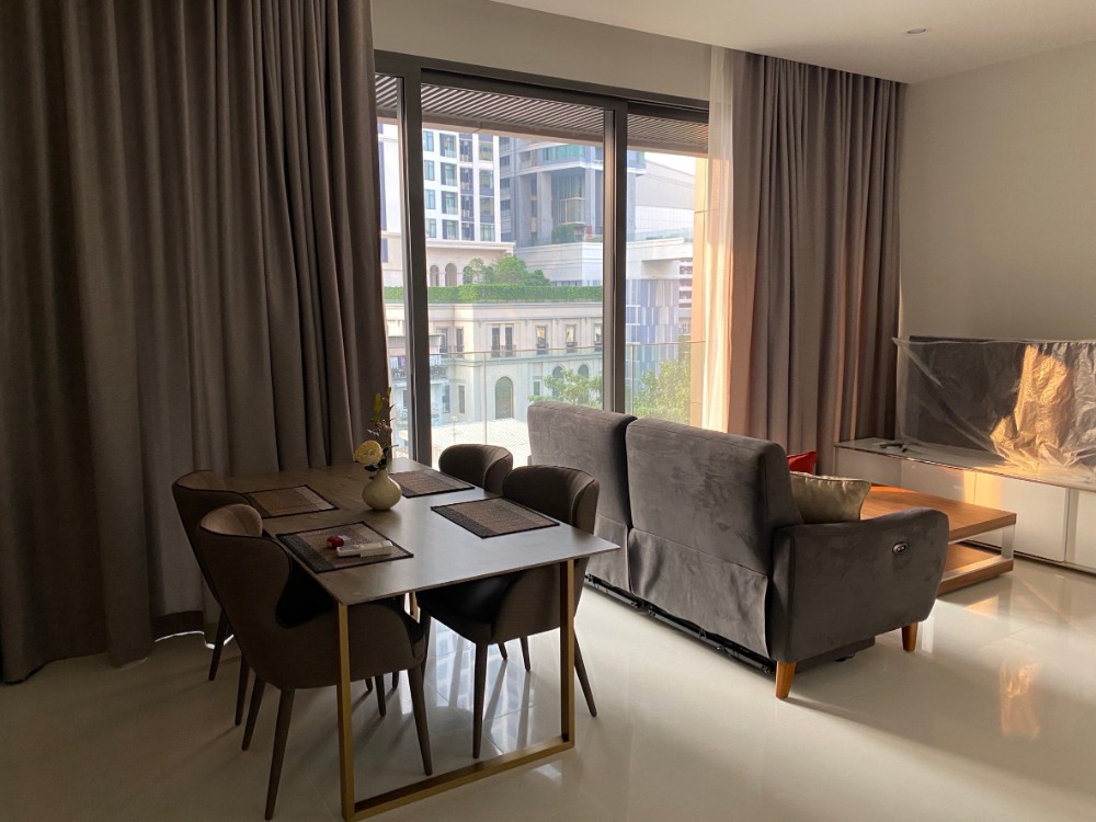 For RentCondoSukhumvit, Asoke, Thonglor : Vittorio Sukhumvit 39 / 2 bedrooms, 2 bathrooms, 102 sq m. Call 0937890899