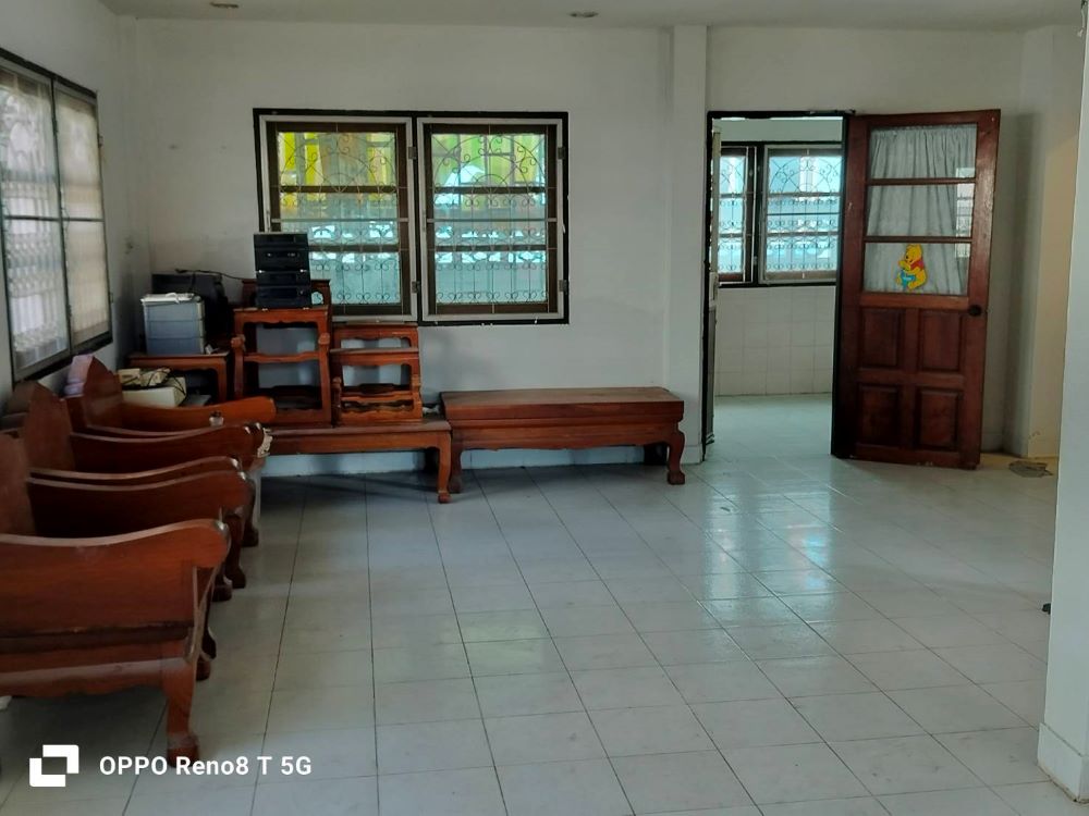 For SaleHouseNonthaburi, Bang Yai, Bangbuathong : For sale: 2-storey detached house, Saeng Buathong Village, near the Purple Line MRT station, Bang Bua Thong District, Nonthaburi Province