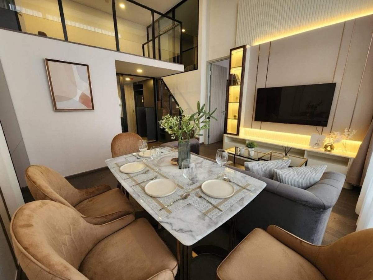 For RentCondoSiam Paragon ,Chulalongkorn,Samyan : For rent Park Origin Chula-Samyan, a luxurious 2-storey condo in a prime location, Chao Phraya River view (size 64 sq m) 2Bed 2 Bath Fully furnished, ready to move in, rent 65,000/month ✅ 𝐋𝐢𝐧𝐞: @𝐬𝐚𝐧𝐡𝐚𝐩𝐫𝐨𝐩𝐞𝐫𝐭𝐲