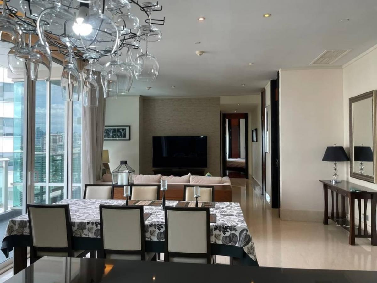 ให้เช่าคอนโดสาทร นราธิวาส : The Infinity Condo 2 Bed + Maidroom for Rent!!🌳📌