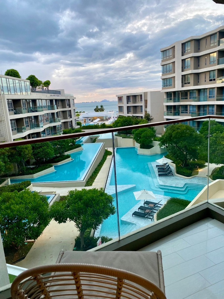 For SaleCondoHuahin, Prachuap Khiri Khan, Pran Buri : Condo for sale, Veranda Residence Hua Hin, direct sea view, Front Sea View, which you can//'t find anywhere else at this price.