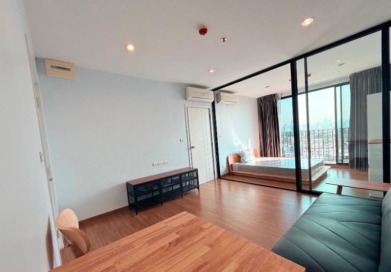 For RentCondoBang Sue, Wong Sawang, Tao Pun : For rent: The Tree Interchange, 11th floor