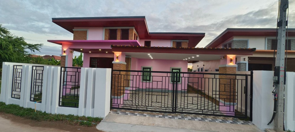 For SaleHouseUdon Thani : Beautiful single house for sale, good location, ready to move in, great price