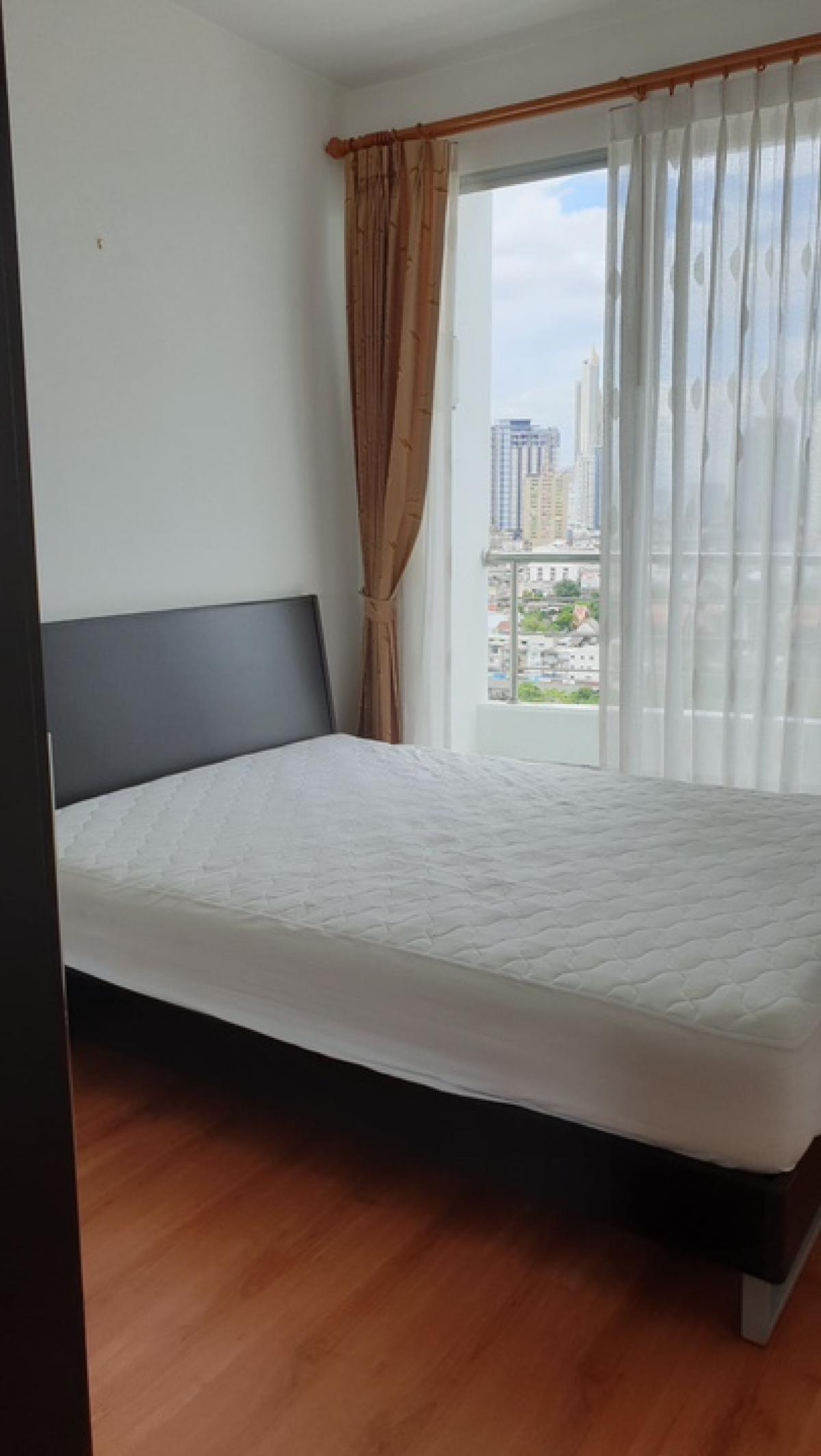 For RentCondoWongwianyai, Charoennakor : For rent 1 bedroom Supalai River Place Supalai River Place cheap price