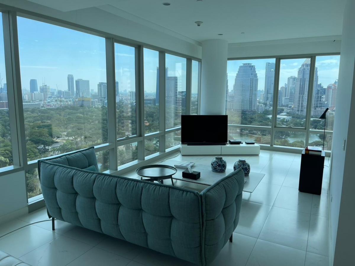 For RentCondoWitthayu, Chidlom, Langsuan, Ploenchit : 185 Rajadamri for rent , duplex