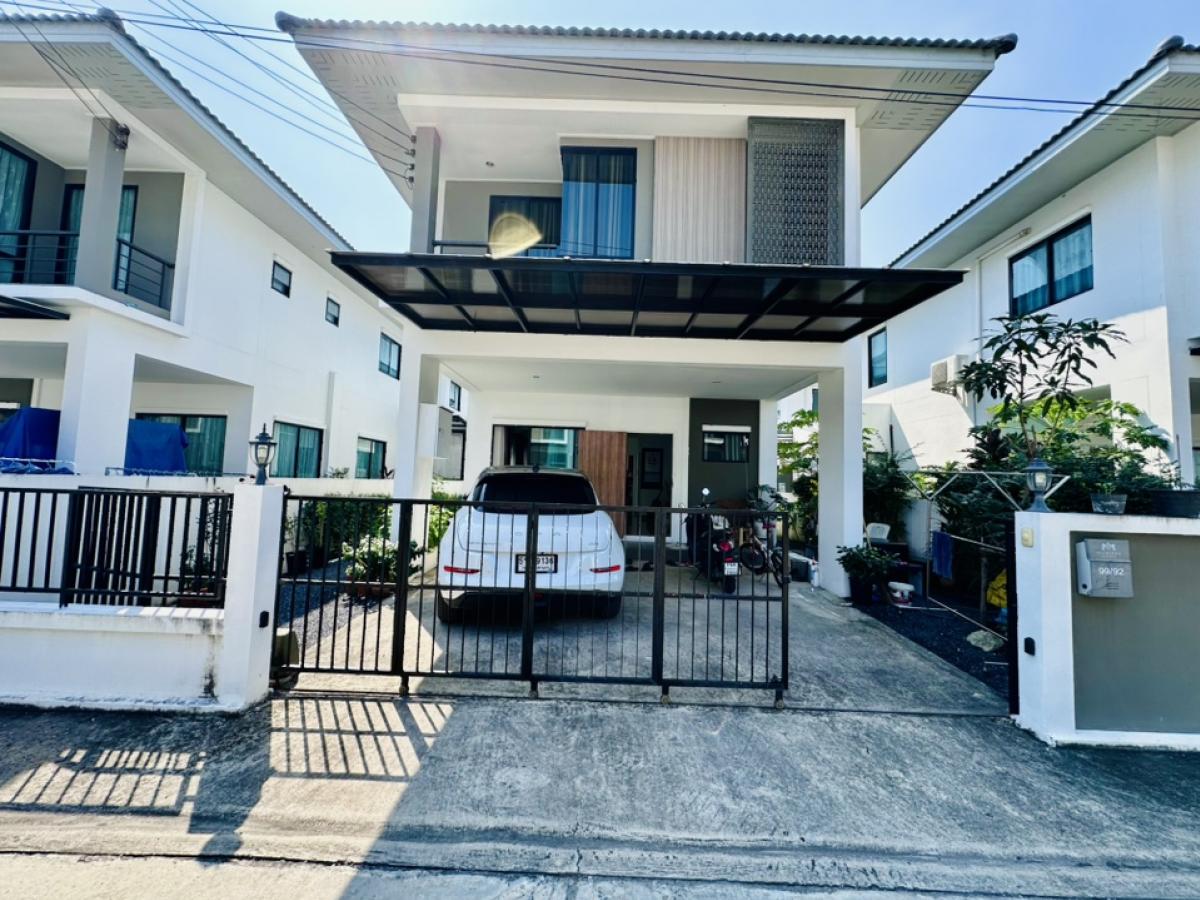 For SaleHousePathum Thani,Rangsit, Thammasat : For sale: 2-storey detached house, 4 bedrooms, 3 bathrooms, Phatthida Avenue Pathum Thani 2, size 37.5 sq m, good condition, ready to move in, 0624034045