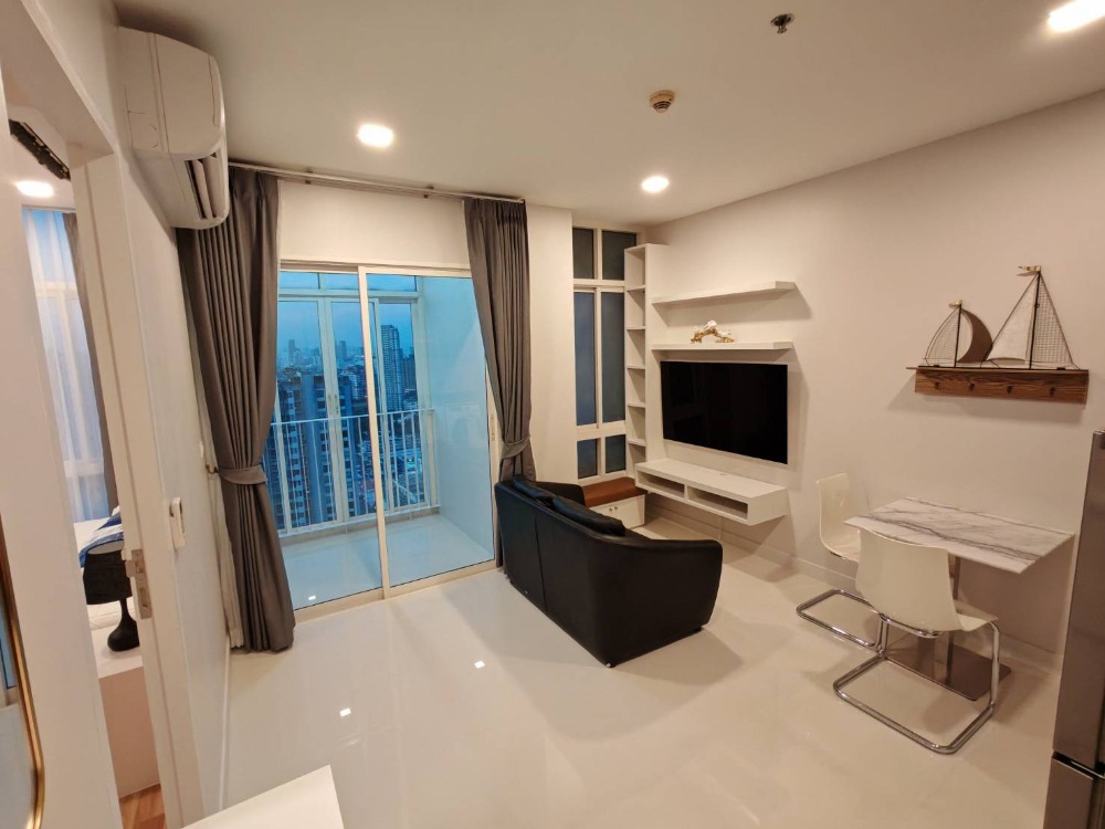 For RentCondoOnnut, Udomsuk : Ideo Verve Sukhumvit, next to BTS On Nut, very new room, just renovated