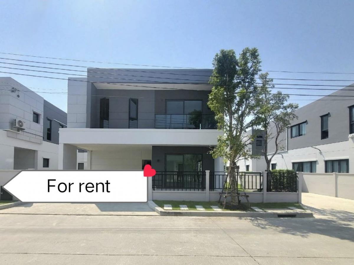 ให้เช่าบ้านบางนา แบริ่ง ลาซาล : Centro Bangna 4BR