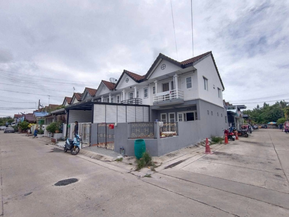 For SaleHouseSamut Prakan,Samrong : For sale: 2-storey corner house, Mekfa Ville, renovated.