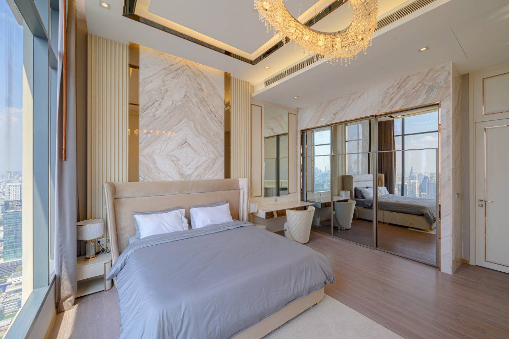 For SaleCondoSukhumvit, Asoke, Thonglor : Sky Penthouse in the heart of Asoke 2 Bedroom 157 sqm 50 MB.