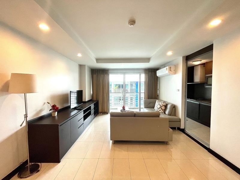 For RentCondoSukhumvit, Asoke, Thonglor : LTH11440-The Avenue Sukhumvit 61 FOR RENT Size 107 sqm. 2 beds 2 baths Near BTS Ekkamai Station ONLY 50K/Month