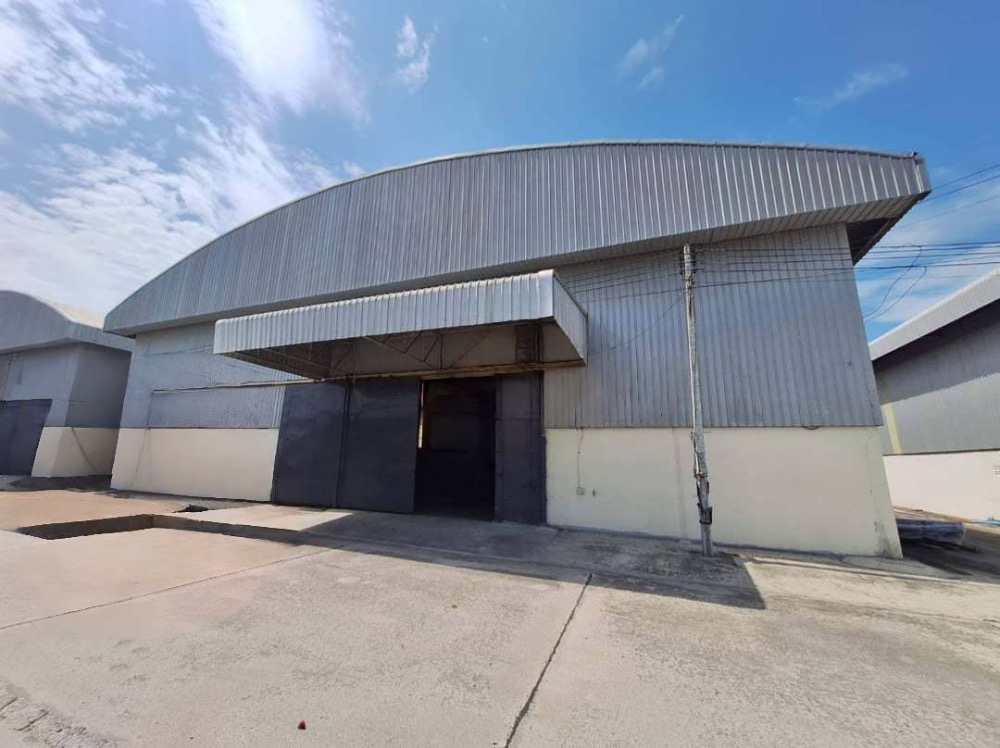 For RentWarehousePattaya, Bangsaen, Chonburi : #Warehouse for rent with office **Purple area [Newly built] ** Location: Amata Nakorn, Phan Thong, Ban Kao Road, Chonburi **Rental price: 196,000 baht/month