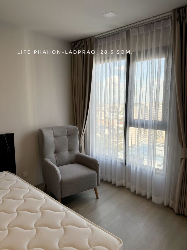 For RentCondoLadprao, Central Ladprao : Condo for rent, studio room, ready to move in, 1 bedroom, separate kitchen, Life Phahon-Lat Phrao, 28.5 sq m., near BTS, Central Lad Phrao