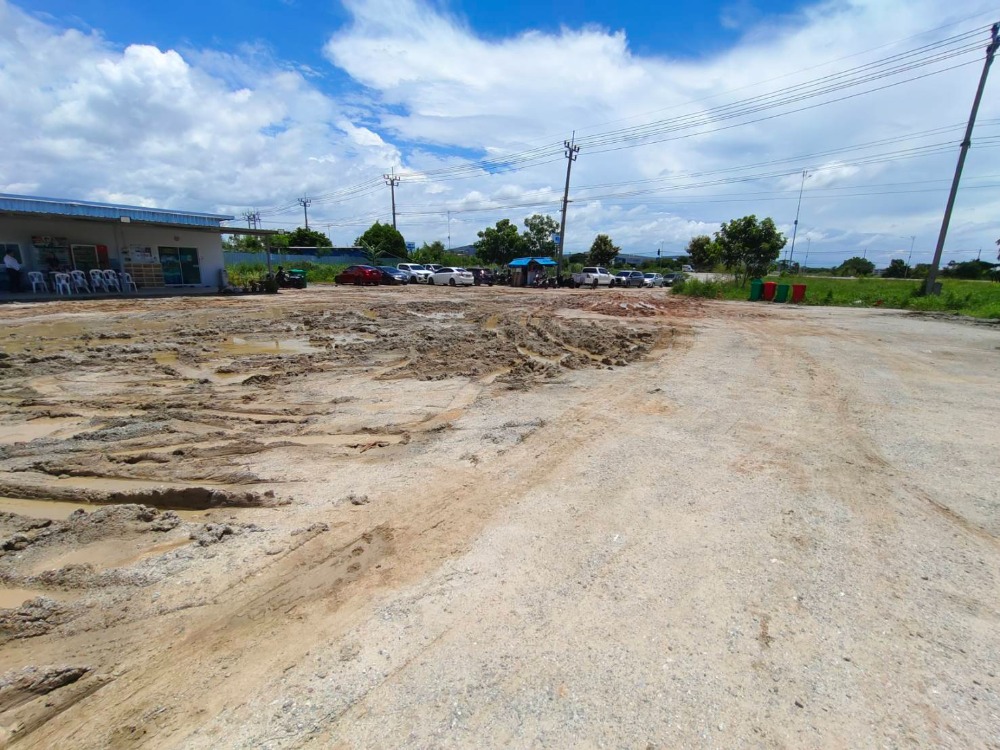 For SaleLandLadkrabang, Suwannaphum Airport : ★Land for sale, Suvarnabhumi Canal, only 76 million baht. ★ Near Suvarnabhumi Airport, area 3 rai 1 ngan 67 square wa. ★ Opposite Kerry Express