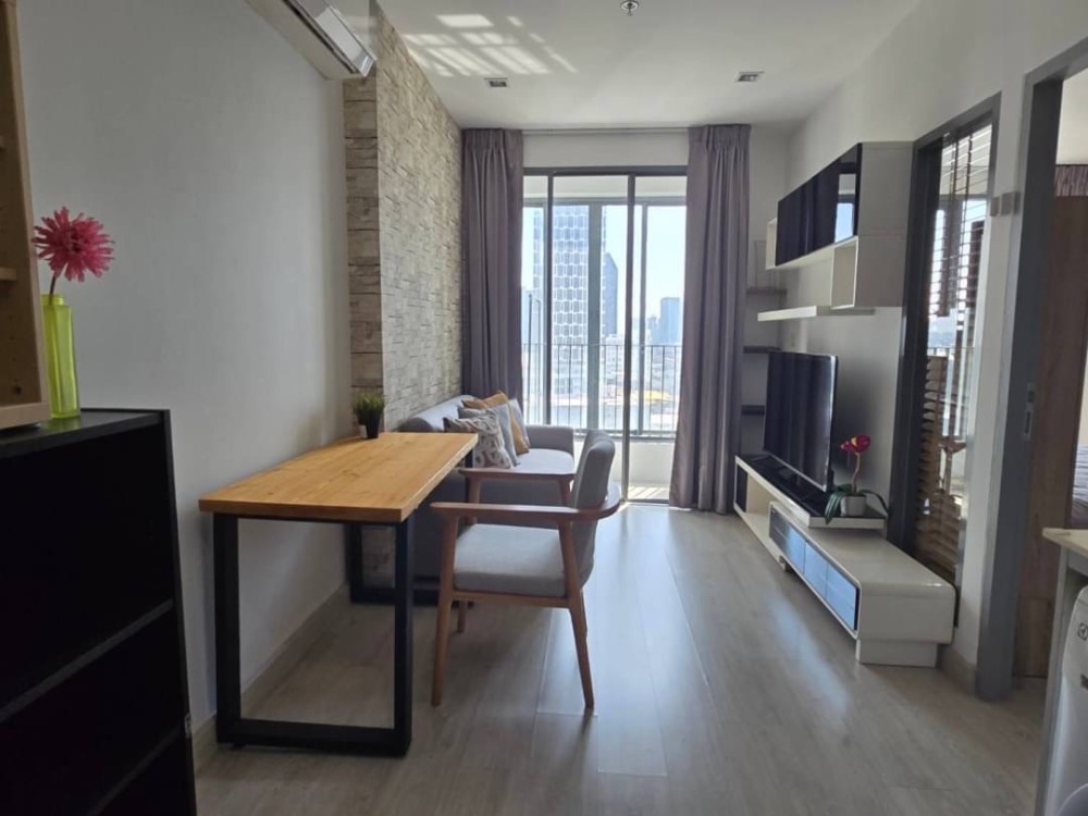 For RentCondoOnnut, Udomsuk : For RENT: IDEO MOBI SUKHUMVIT soi 81 one bedroom unblocked view type: one bed one bath size: 30sqm floor: 11th FL rent: 17k *New included: 50