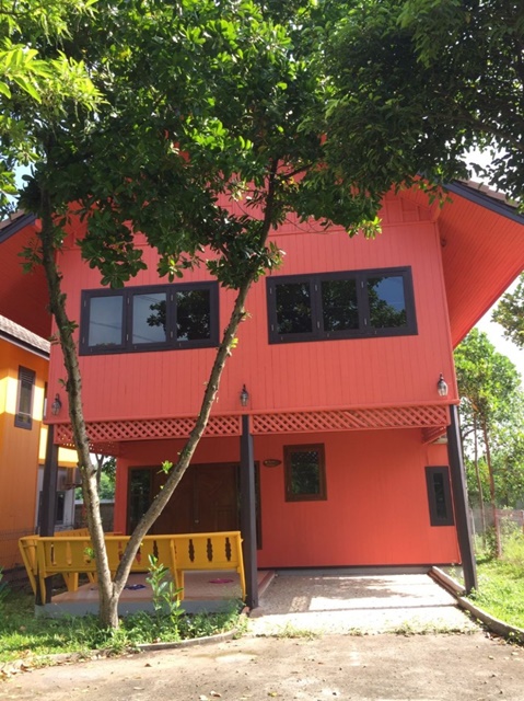 For RentHouseYothinpattana,CDC : Hathai Mit Market 2.1km. New 5Parking Nimitmai25-35 Fully Fur! For Rent Thai Wooden Style House 2 St