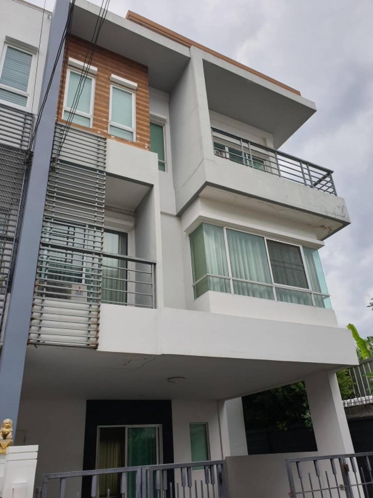 For RentTownhouseRama5, Ratchapruek, Bangkruai : For rent: 3-storey townhouse, corner plot, The Cluster Ville 3 Pinklao - Ratchaphruek, opposite The Crystal Ratchaphruek