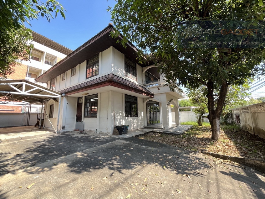 For RentHouseRama9, Petchburi, RCA : Single house for rent, 4 bedrooms, 159 sq m., Soi Rama 9 37, near HomePro Rama 9 (081-434-9959)