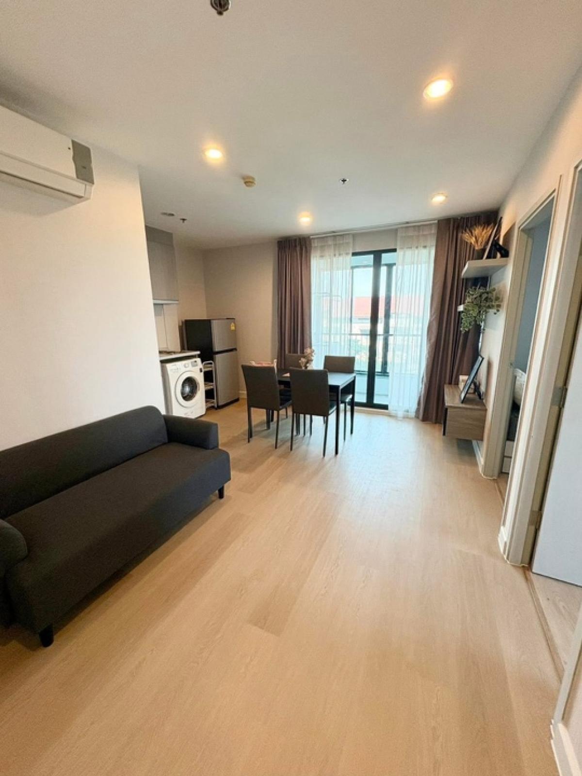 For RentCondoThaphra, Talat Phlu, Wutthakat : Condo for rent, Ideo Sathorn-Tha Phra, newly renovated, beautiful room, ready to move in