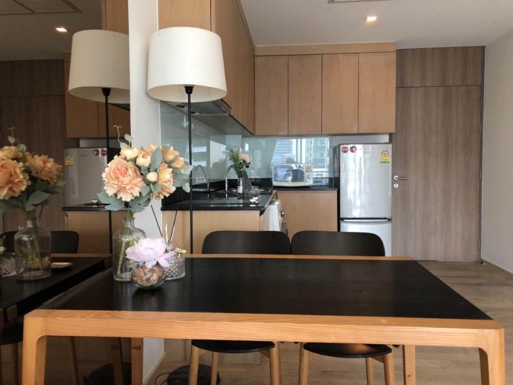 For RentCondoSukhumvit, Asoke, Thonglor : 🟠 Condo for rent Noble refine 1, large bedroom, 52 sq m, Sukhumvit 26, with bathtub, near BTS Phrom Phong 200 m, fully furnished, price only 27,000