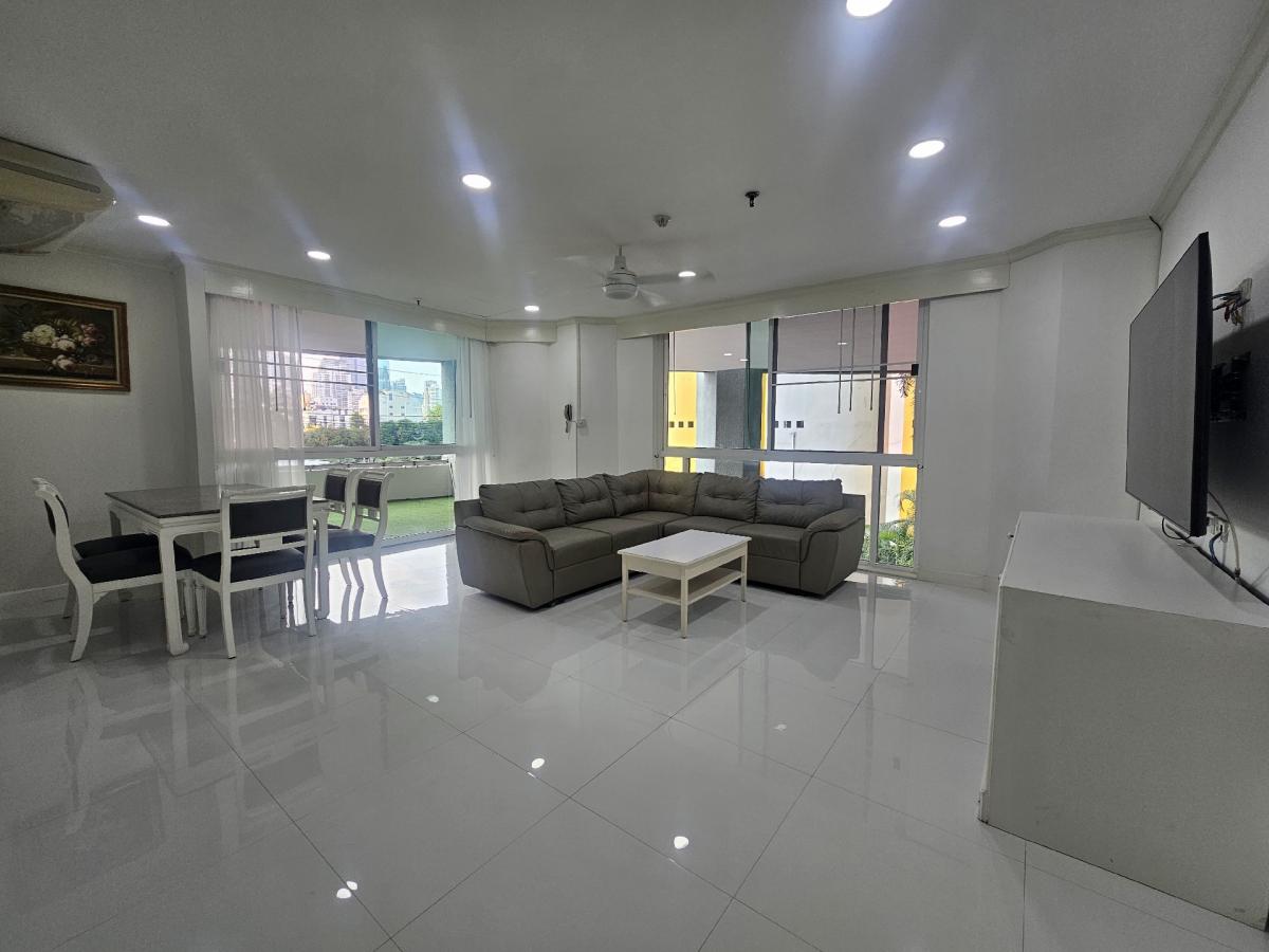 ให้เช่าคอนโดสุขุมวิท อโศก ทองหล่อ : Fifty fifth Tower Thonglor 2 Bed 2 Bath Full furnish