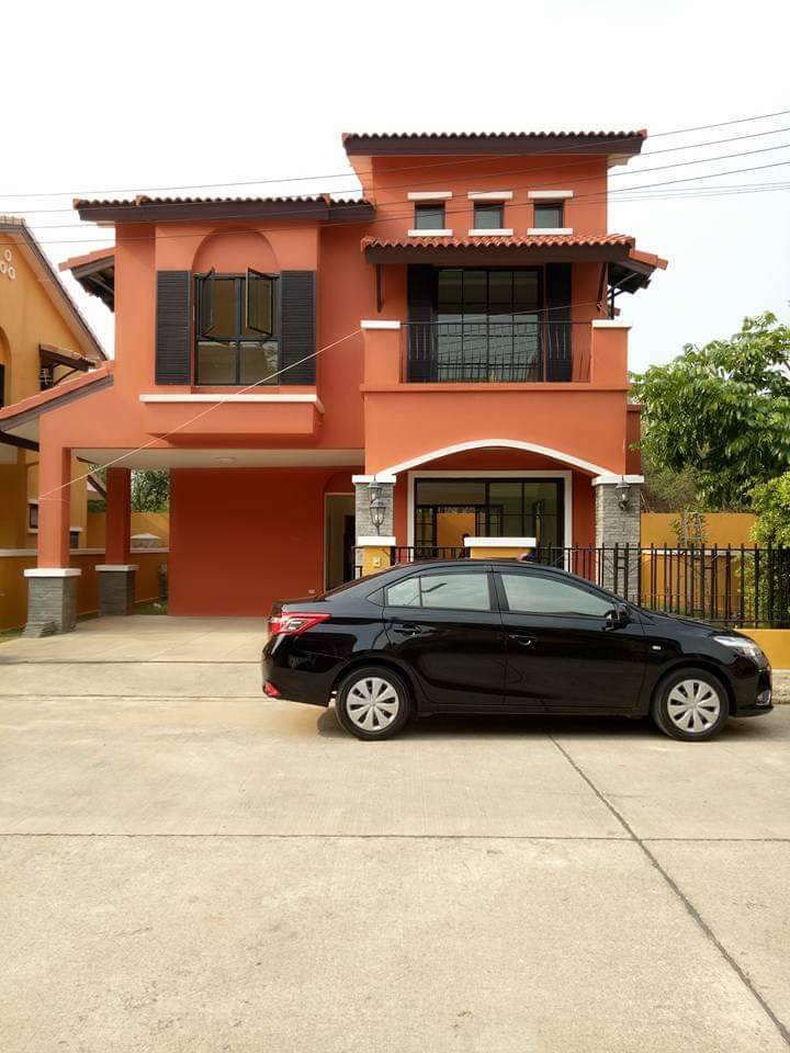 For SaleHouseChiang Mai : Single house, Tuscany atmosphere, 3 bedrooms, 3 bathrooms, near Maejo University, convenient to get into the city