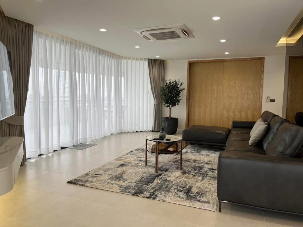 For SaleCondoPinklao, Charansanitwong : ♦ Chao Phraya River condo ♦ Floor 05+ 251.00 sq.m. | 2 bedrooms, 3 bathrooms | Condo near MRT Bang Phlat 4 mins., Lotus Charan Sanitwong 4 mins., Central Pinklao 6 mins.