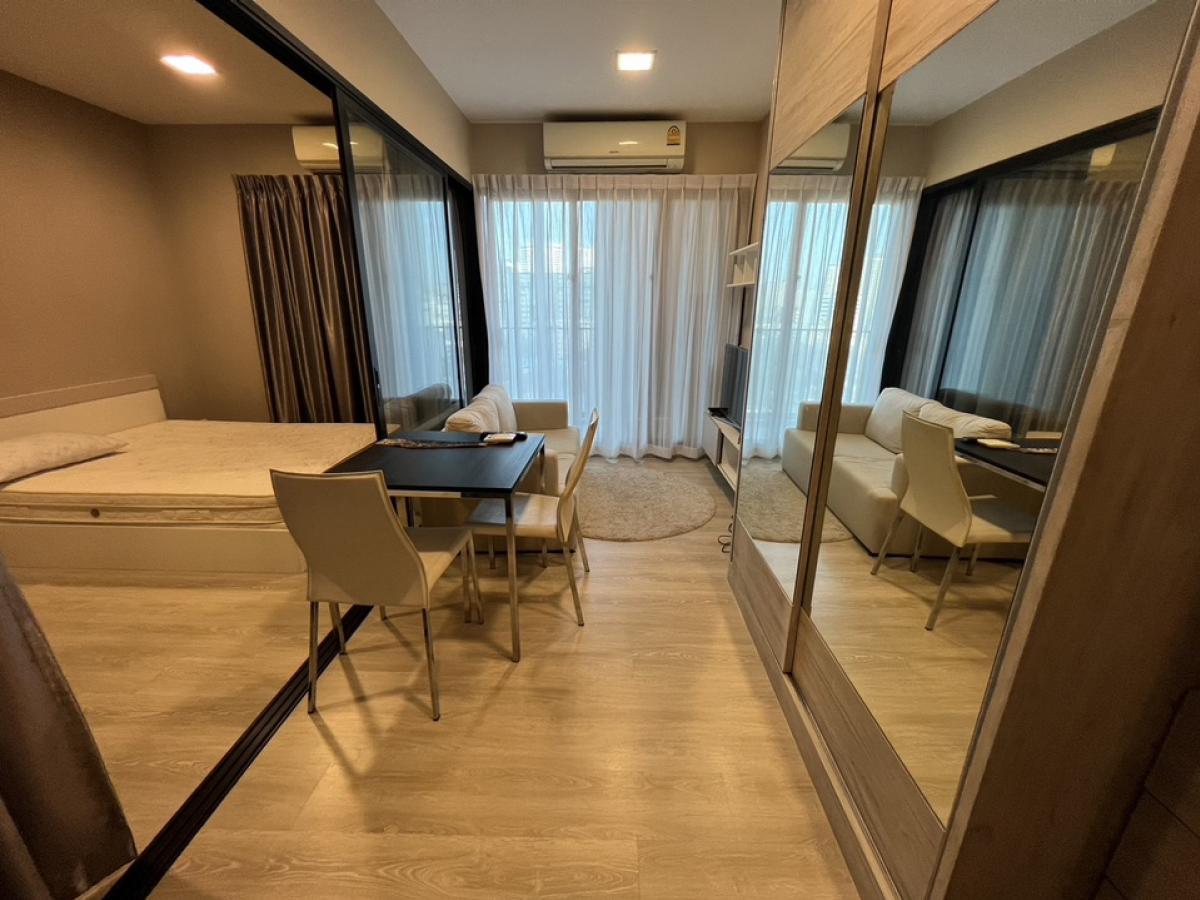 For RentCondoRama9, Petchburi, RCA : For rent condo midst rama9 MRT Rama9 fully furnished