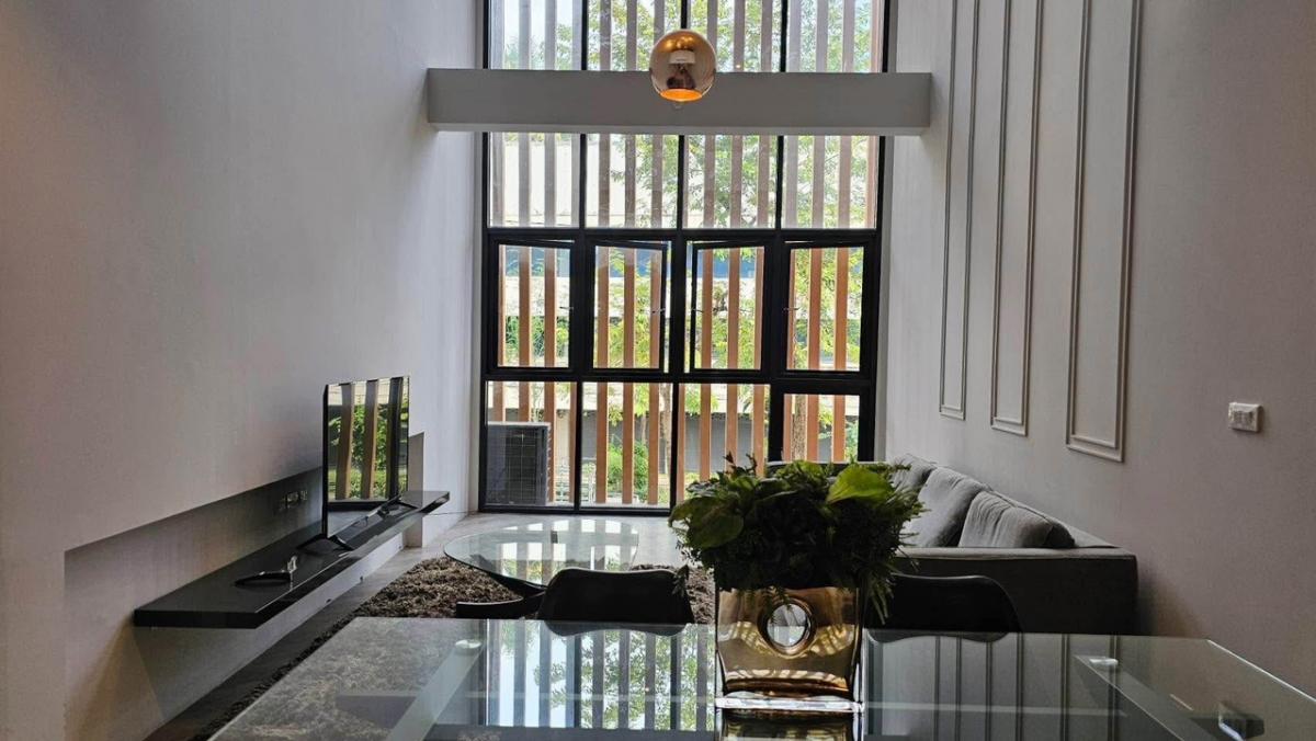 For RentTownhouseSukhumvit, Asoke, Thonglor : Pet-friendly 4-Storey Townhouse for rent - In Ekkamai