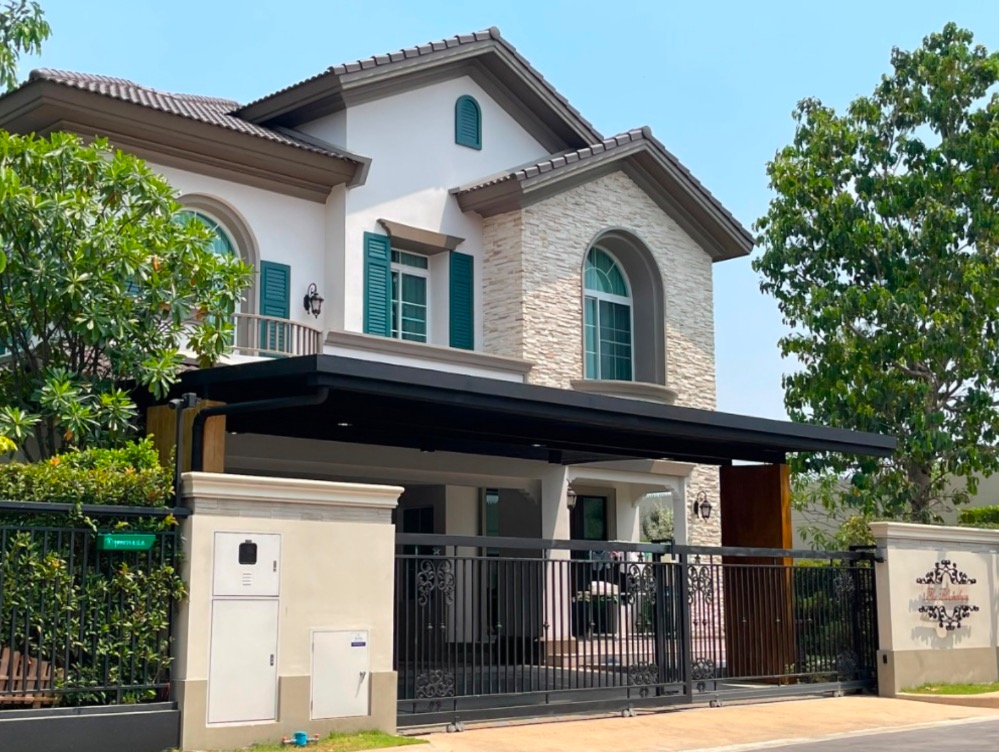 For RentHouseKasetsart, Ratchayothin : For rent: 2-storey detached house, Nantawan Village, Ram Intra - Phahon Yothin (corner house) 50, beautiful, luxurious, ready to move in, near BTS Sai Yud. Interested, add Line @841qqlnr